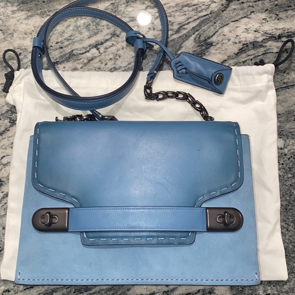 Coach shoulder bag (excellent condition)